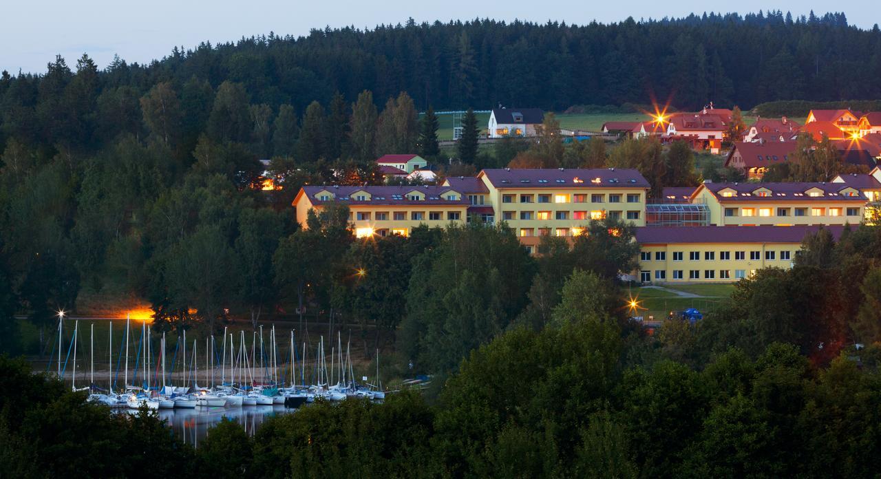Lipno Wellness - Frymburk Hotel Private Family Room Экстерьер фото