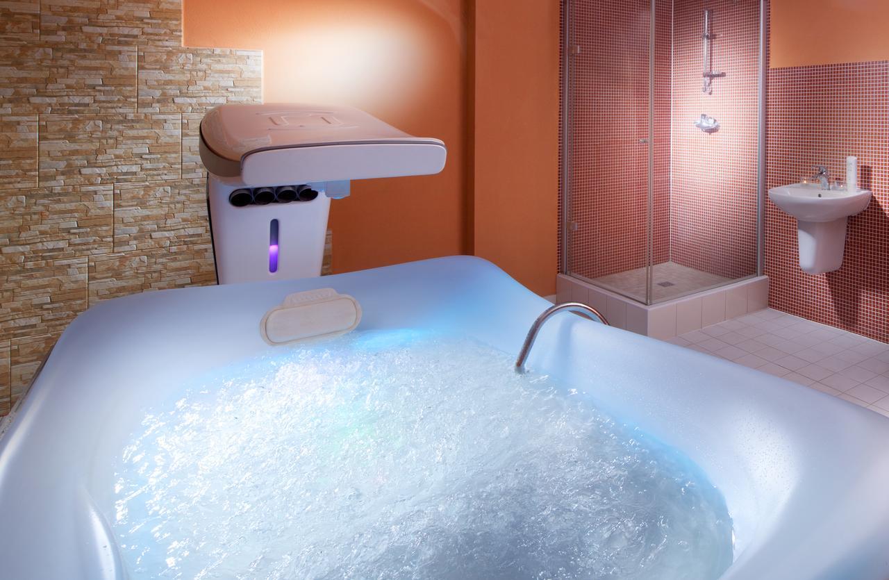 Lipno Wellness - Frymburk Hotel Private Family Room Экстерьер фото