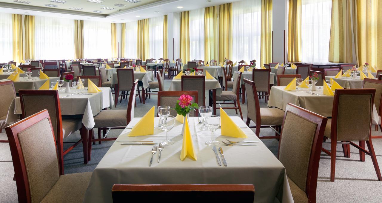 Lipno Wellness - Frymburk Hotel Private Family Room Экстерьер фото
