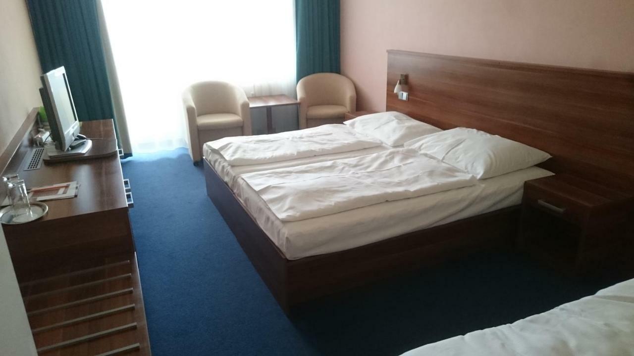 Lipno Wellness - Frymburk Hotel Private Family Room Экстерьер фото